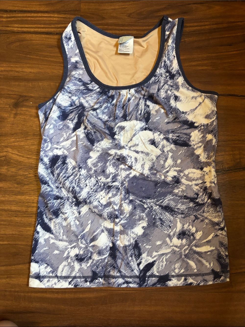 Floral Scoop Neck Tank Top in Blue and White